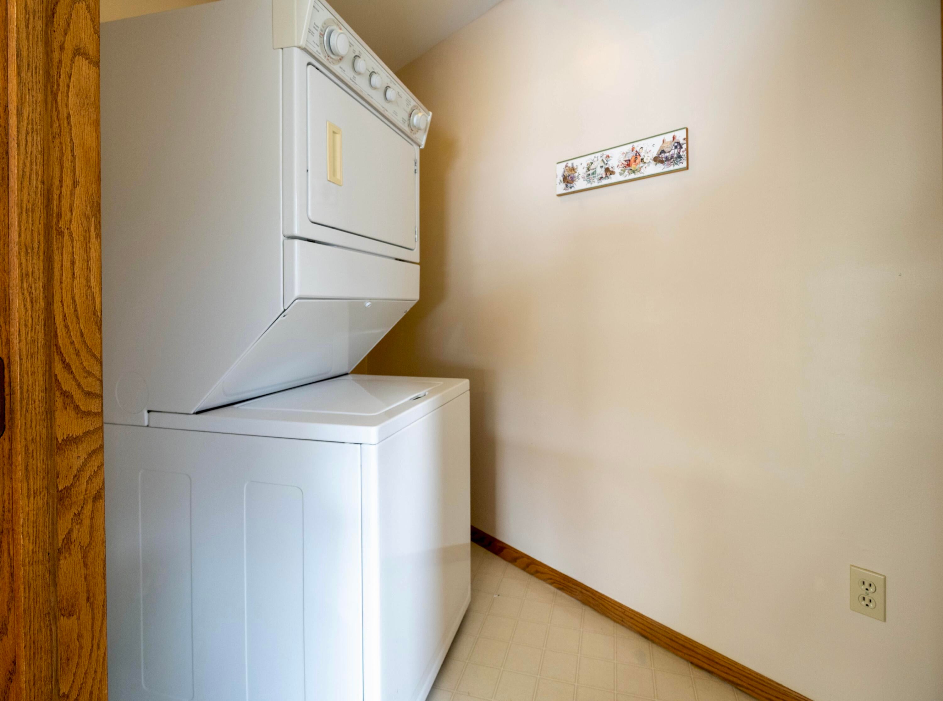 219 South Main Street Cheboygan, MI 49721 - Photo 20 of 28 Laundry Area