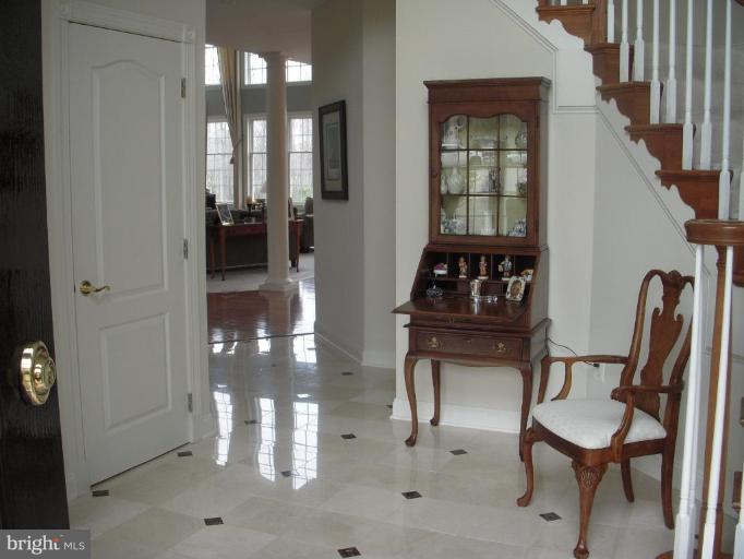 3420 Spring Azure Court Edgewater, MD 21037 - Photo 21 of 30 Hallway