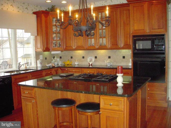 3420 Spring Azure Court Edgewater, MD 21037 - Photo 7 of 30 Kitchen #2