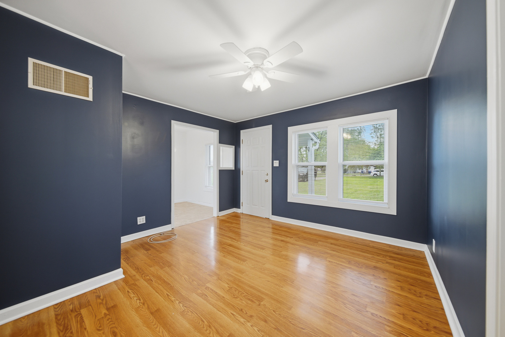 905 South 5th Street DeKalb, IL 60115 - Photo 12 of 17