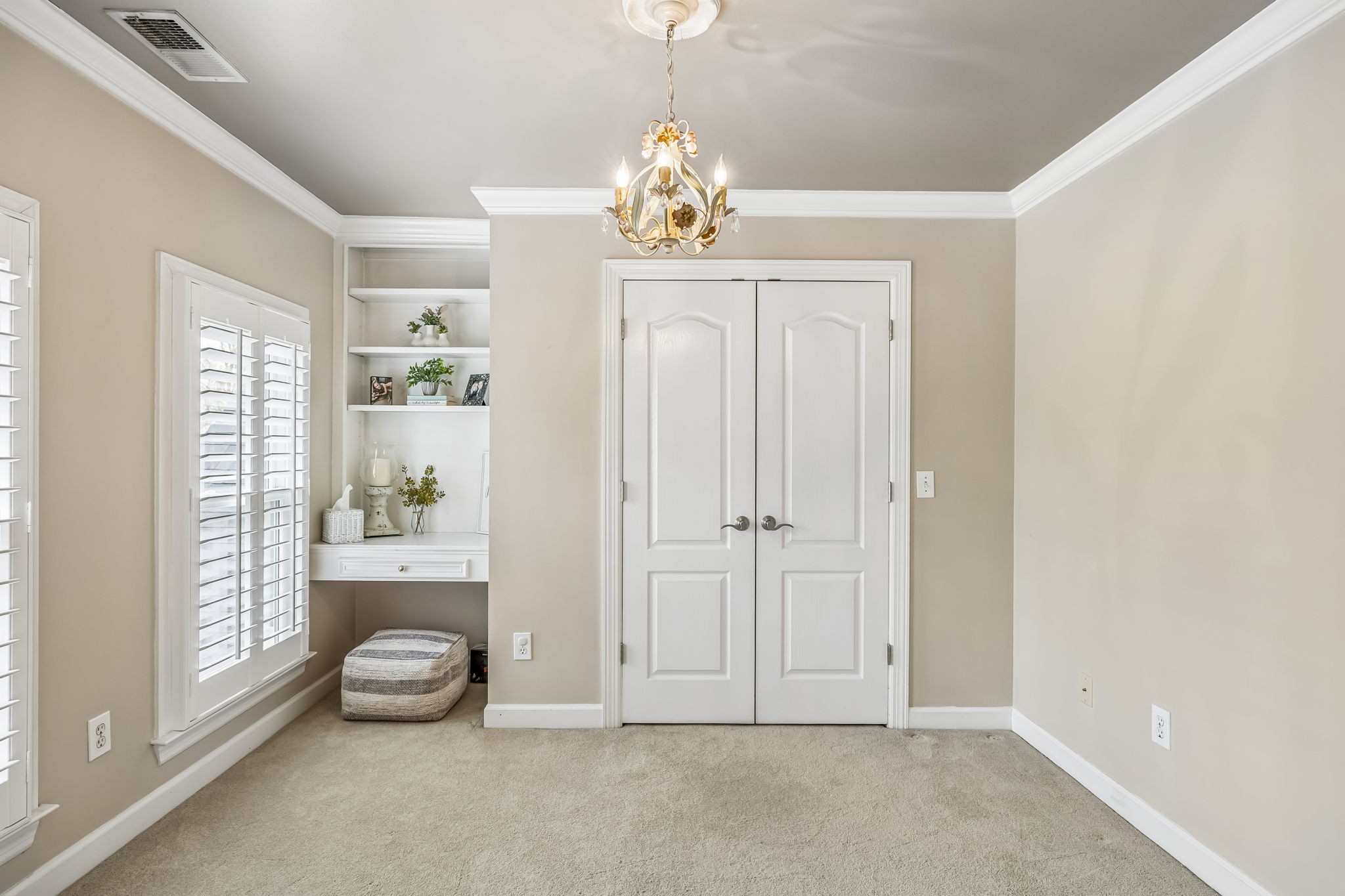 208 Landon Court Franklin, TN 37064 - Photo 28 of 58 a view of a livingroom with furniture and windows