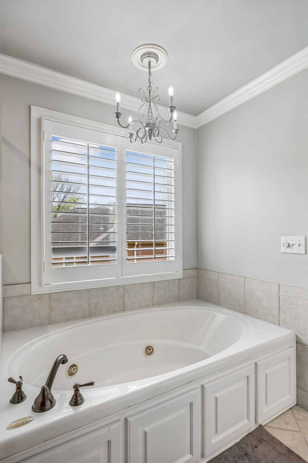 208 Landon Court Franklin, TN 37064 - Photo 35 of 58 a bath tub sitting next to a window