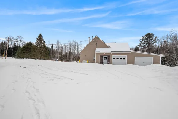 $550,000 | 18 Stoddard Road, Columbia, NH 03576