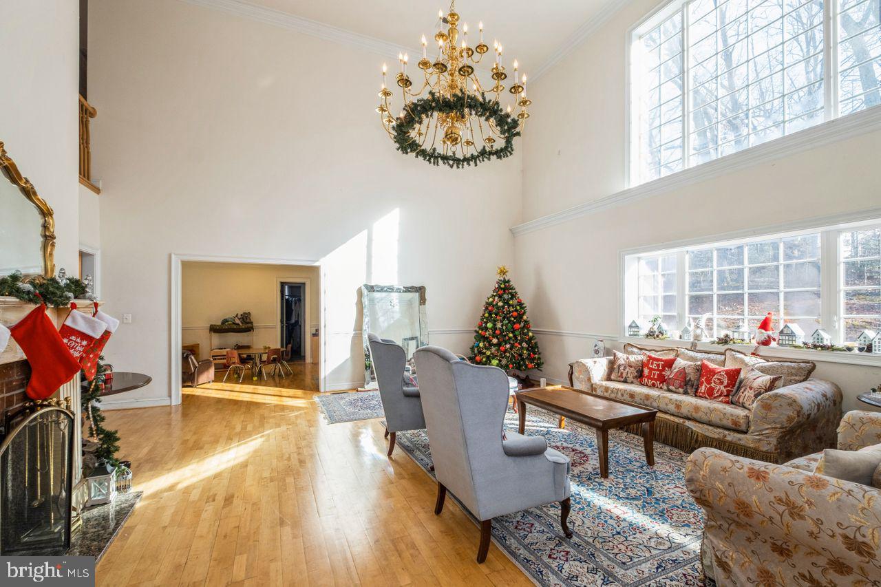 3433 Annandale Road Falls Church, VA 22042 - Photo 11 of 36