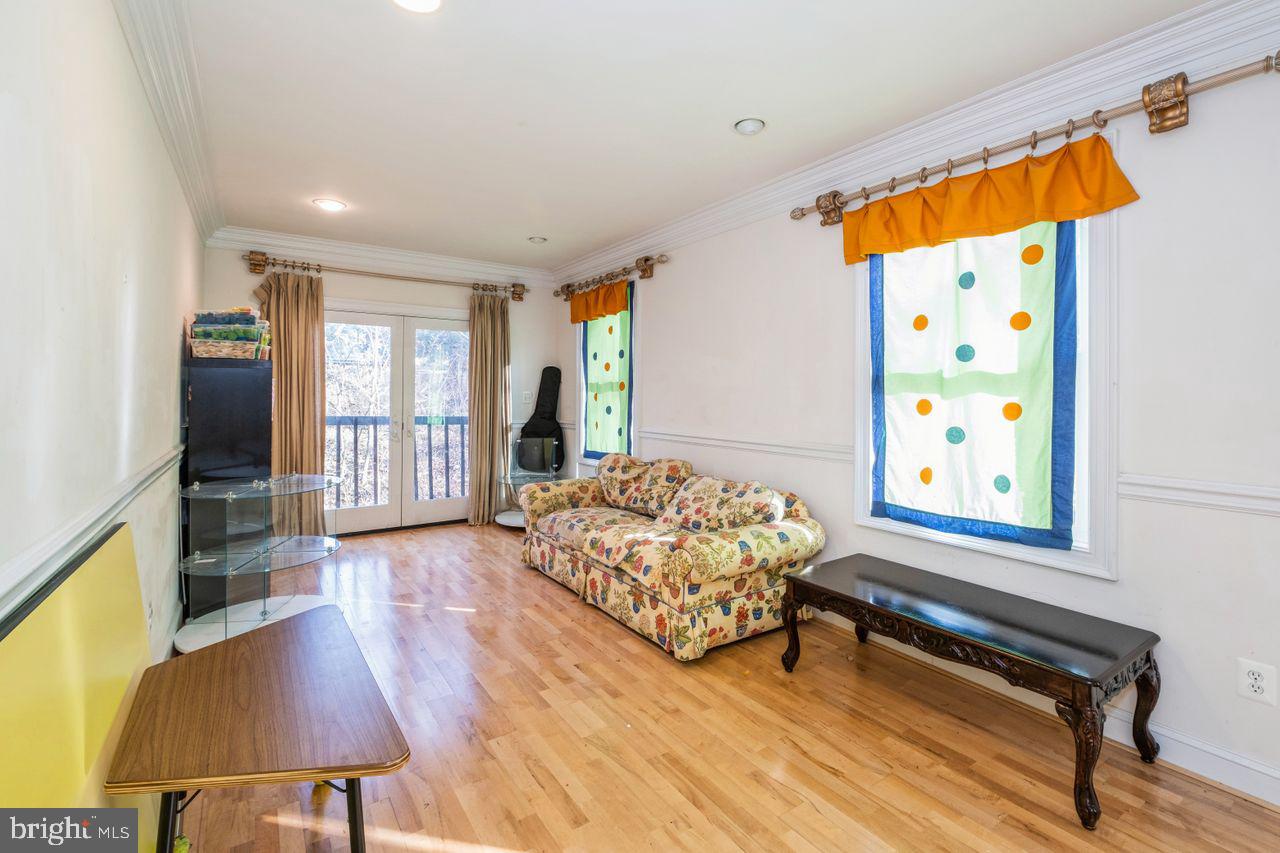 3433 Annandale Road Falls Church, VA 22042 - Photo 14 of 36