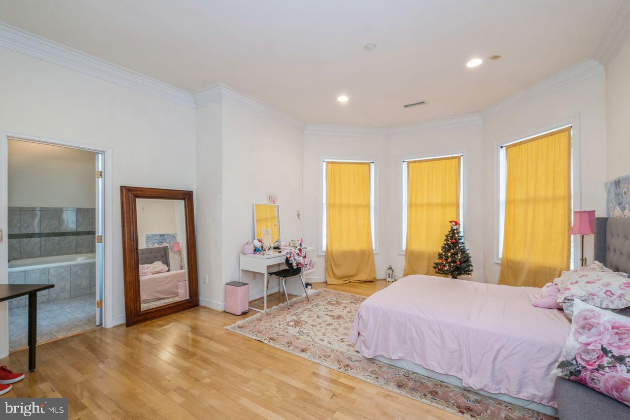 3433 Annandale Road Falls Church, VA 22042 - Photo 17 of 36