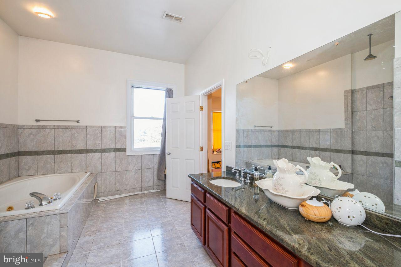 3433 Annandale Road Falls Church, VA 22042 - Photo 18 of 36