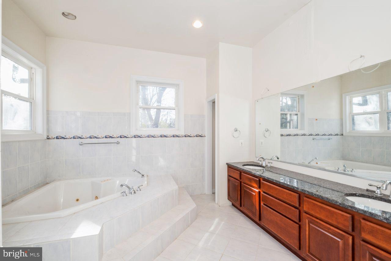 3433 Annandale Road Falls Church, VA 22042 - Photo 22 of 36