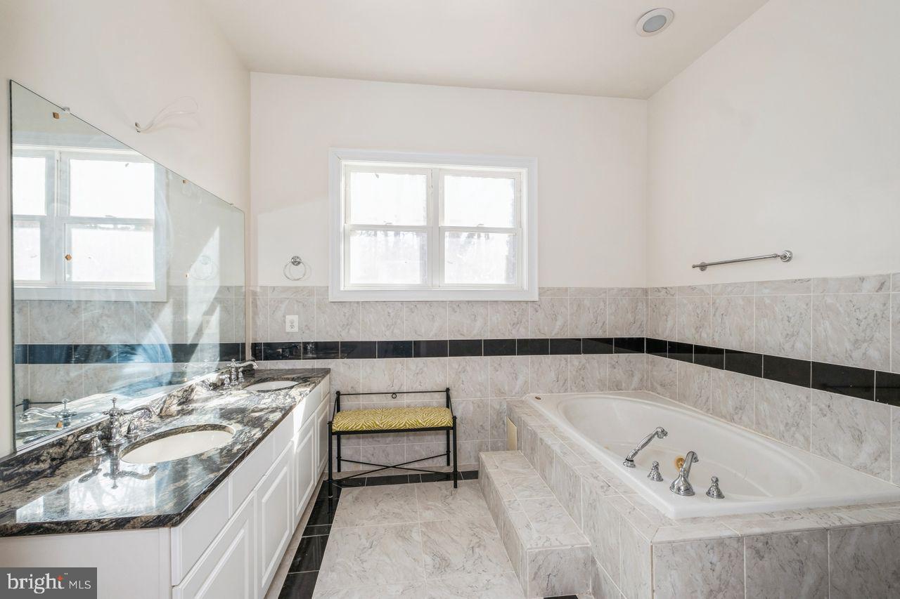 3433 Annandale Road Falls Church, VA 22042 - Photo 25 of 36