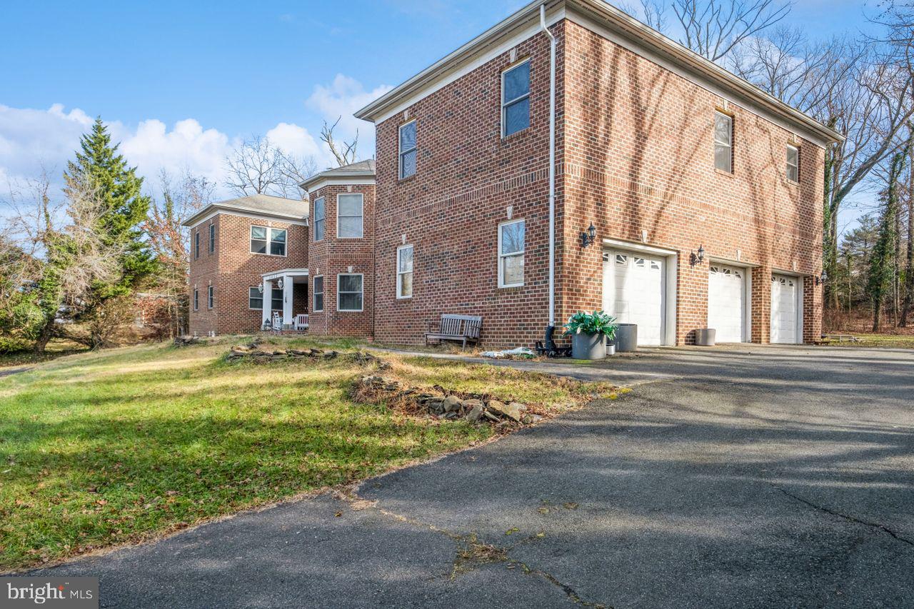 3433 Annandale Road Falls Church, VA 22042 - Photo 34 of 36