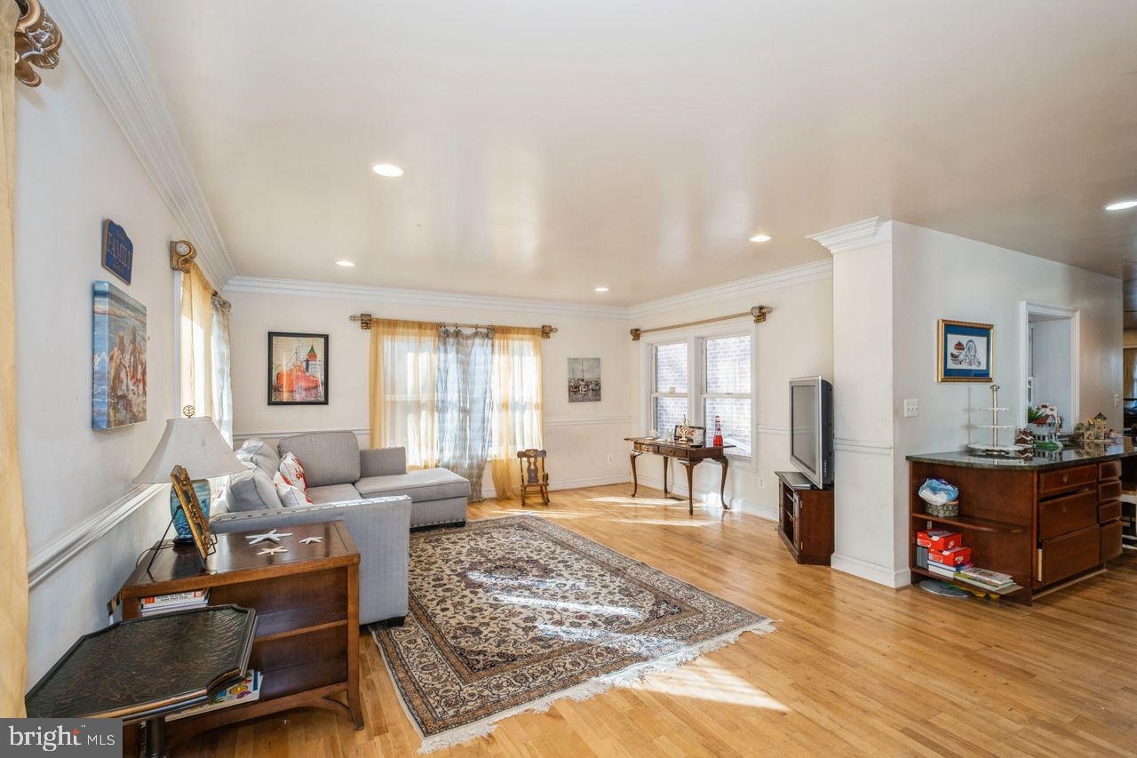 3433 Annandale Road Falls Church, VA 22042 - Photo 10 of 36