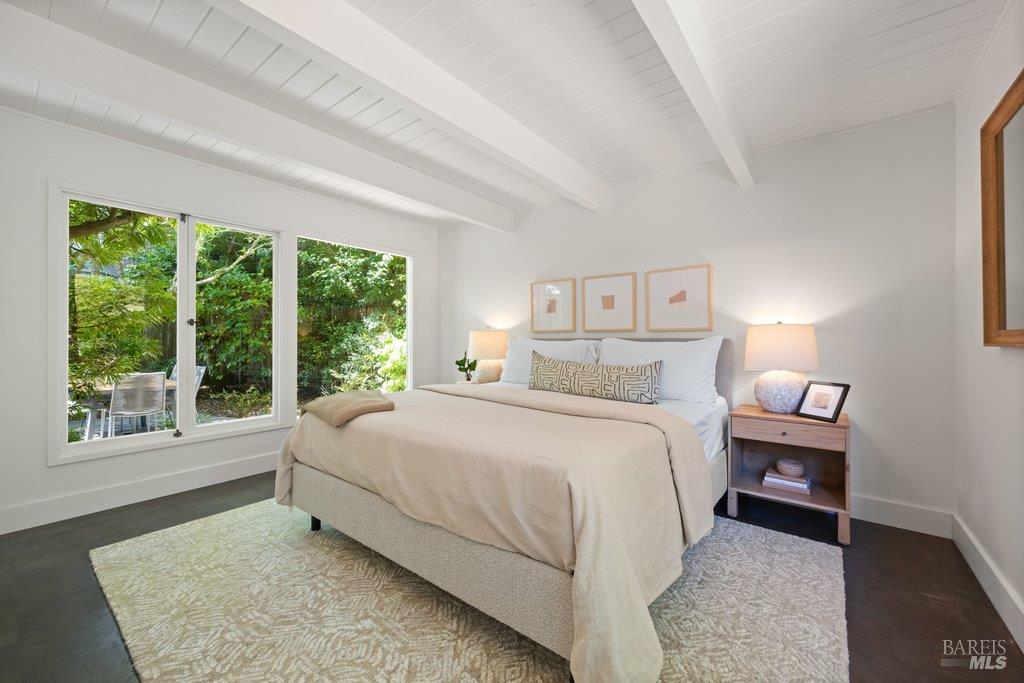 5 Heather Way Mill Valley, CA 94941 - Photo 14 of 39 Downstairs bedroom could be made into a primary suite.