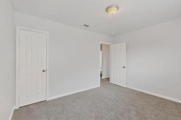 $1,999 | 5217 Aberdean Trail, Grand Prairie, TX 75052