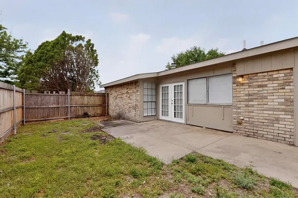 $1,999 | 5217 Aberdean Trail, Grand Prairie, TX 75052