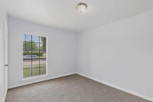 $1,999 | 5217 Aberdean Trail, Grand Prairie, TX 75052