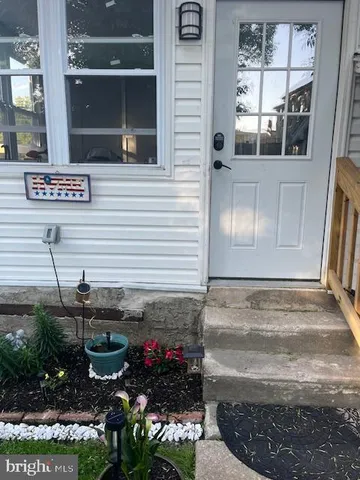 a view of a front door of the house