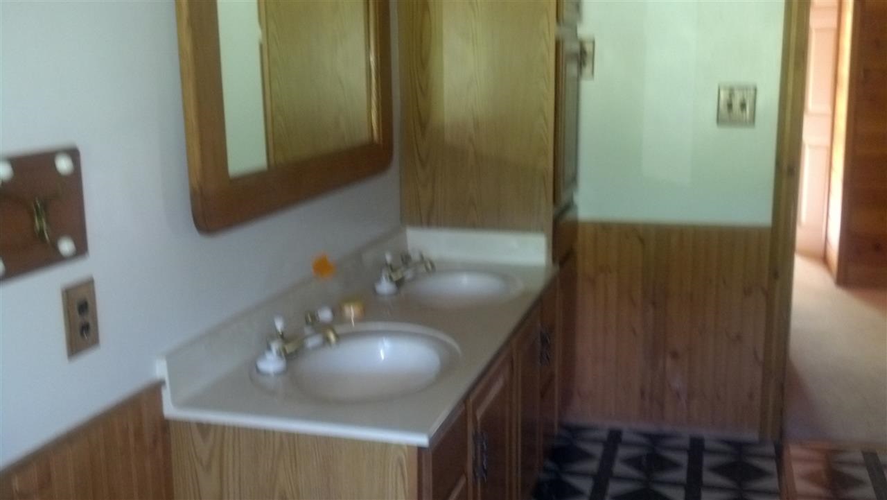 10780 Homestead Road Beulah, MI 49617 - Photo 13 of 20 1785447-12.JPG