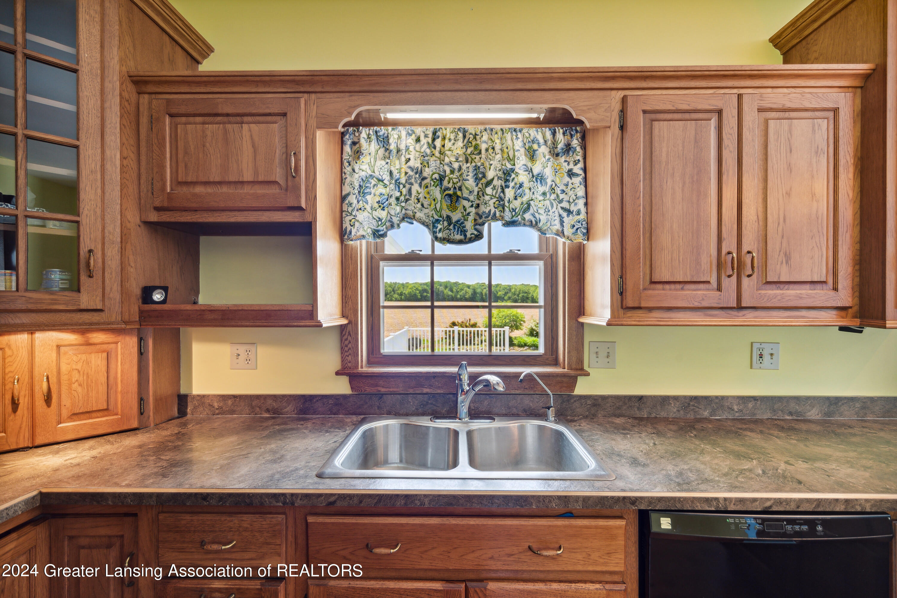 5401 West Clark Road Lansing, MI 48906 - Photo 24 of 56 20-5401-W-Clark-Rd-Lansing-MI-48906-Wind