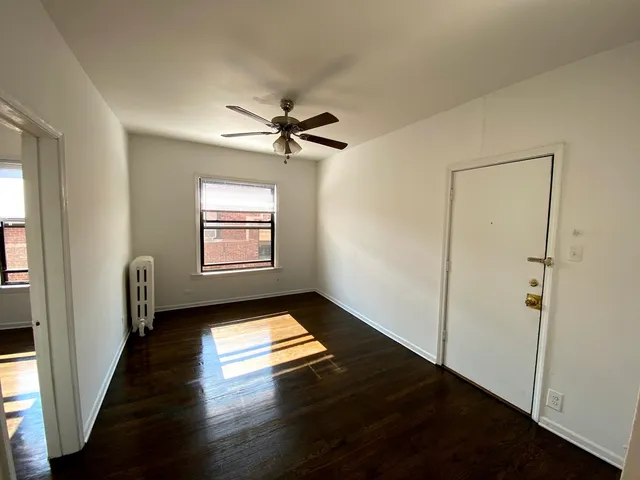 a view of empty room with window