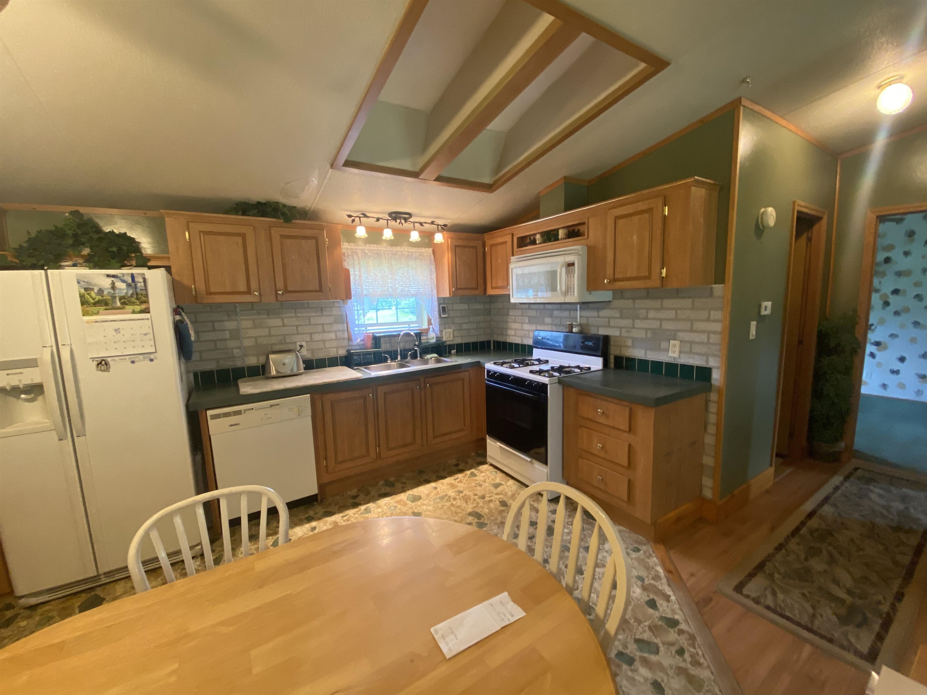 811 New Boston Road St. Johnsbury, VT 05819 - Photo 8 of 37 Gallery Image 8
