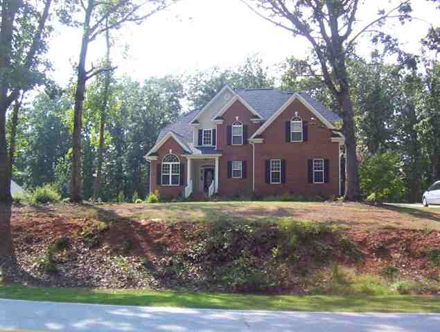 504 Lakeside Drive Anderson, SC 29621 - Photo 1 of 12 Gallery Image 1