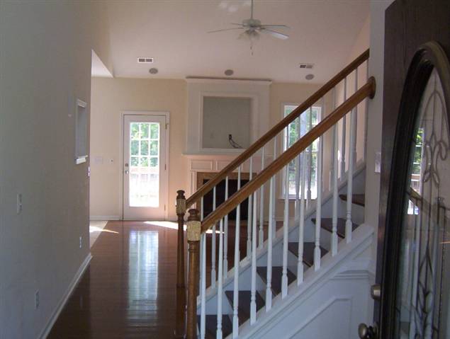 504 Lakeside Drive Anderson, SC 29621 - Photo 2 of 12 Gallery Image 2