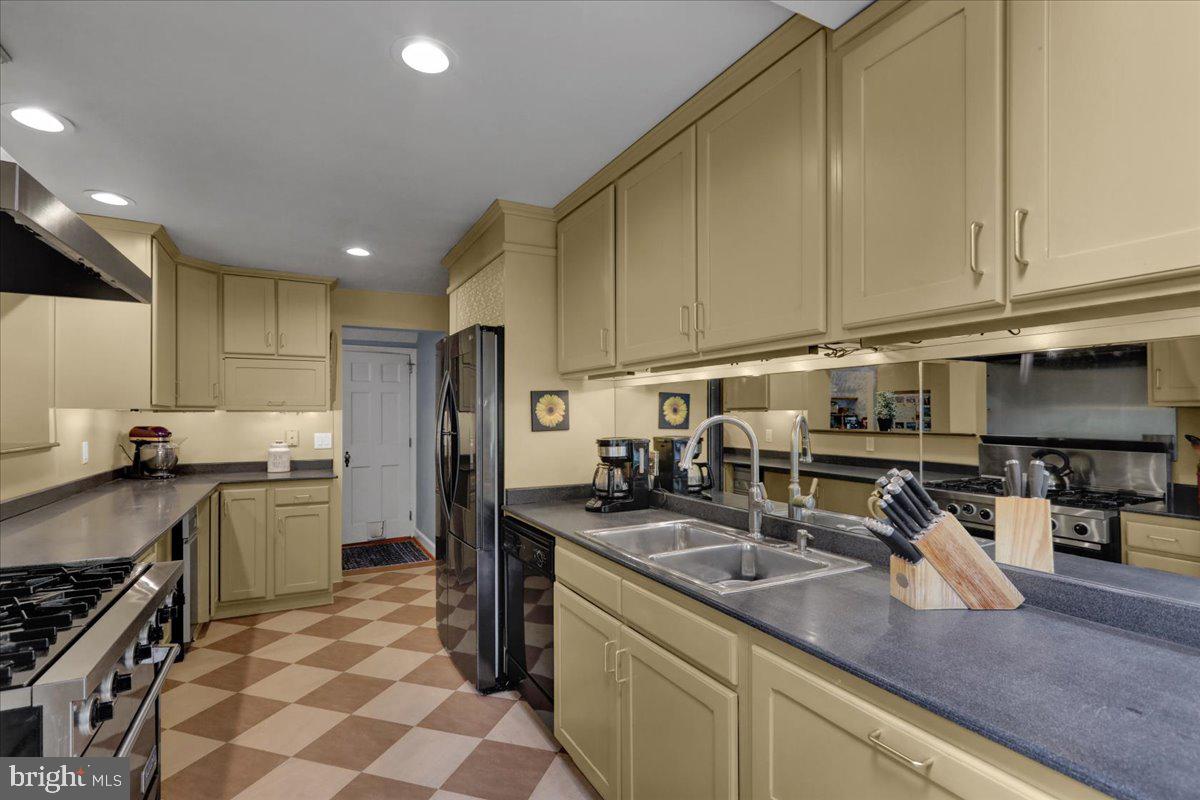 111 Maple Avenue Reading, PA 19607 - Photo 14 of 58 Gallery Image 14
