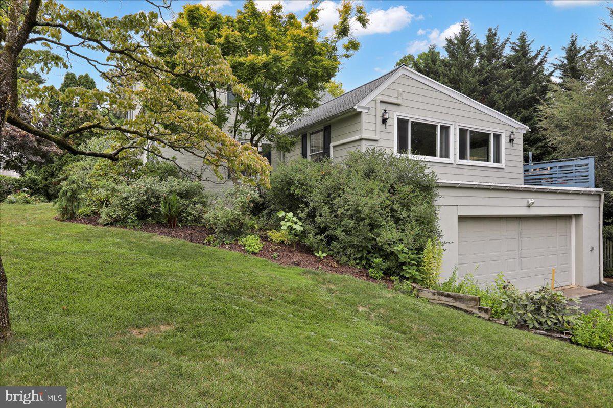 111 Maple Avenue Reading, PA 19607 - Photo 4 of 58 Gallery Image 4