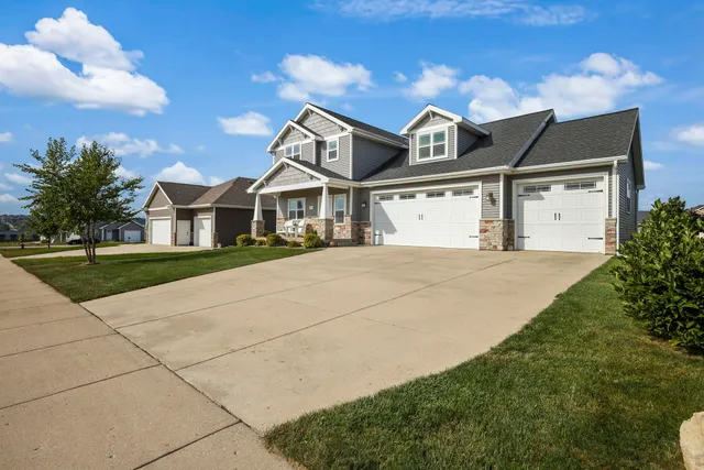 $724,900 | 315 Liberty Park Drive, Oregon, WI 53575