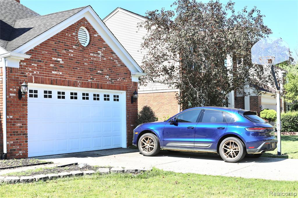 45587 Hanford Road Canton, MI 48187 - Photo 10 of 68 Gallery Image 10