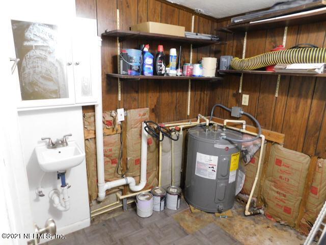 1215 Ibis Road Jacksonville, FL 32216 - Photo 29 of 31 28_Laundry room-b