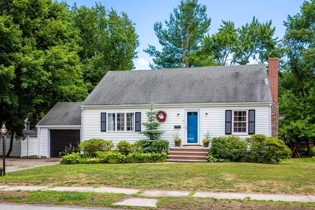 34 Wescroft Road Reading, MA 01867 - Photo 3 of 36 Gallery Image 3