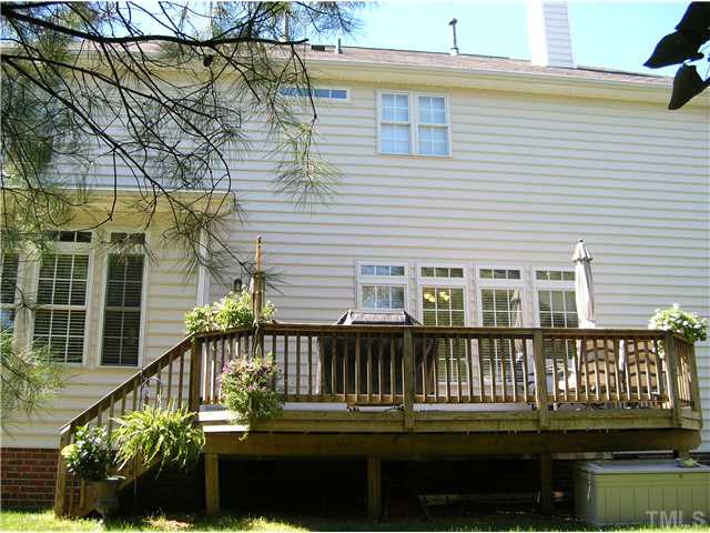 12128 Pawleys Mill Circle Raleigh, NC 27614 - Photo 10 of 25 Exterior Back