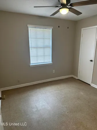 $1,400 | 4300 Mimosa Drive, Moss Point, MS 39562