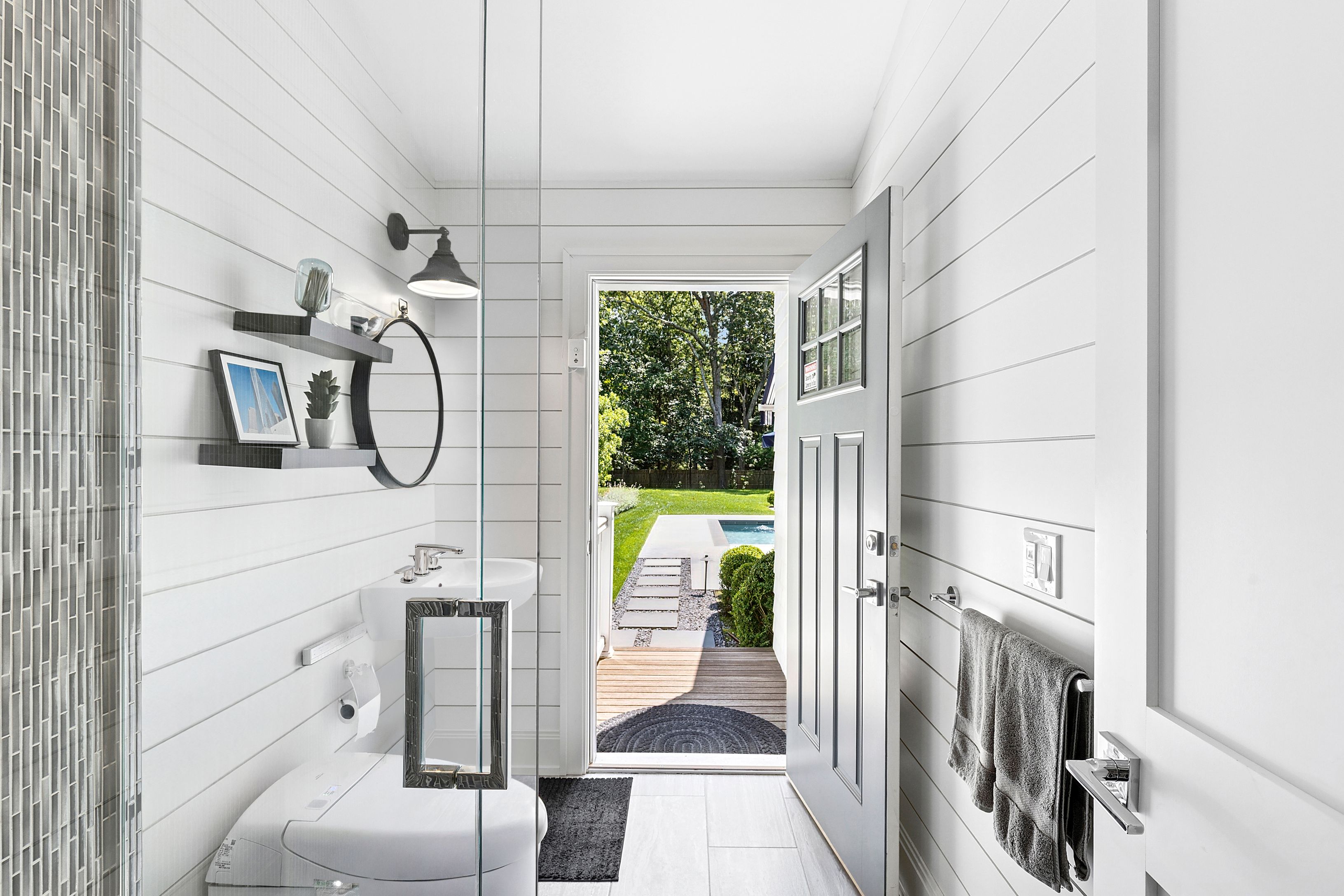 86 Roses Grove Road Southampton, NY 11968 - Photo 26 of 30