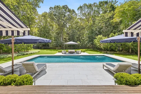 $3,395,000 | 86 Roses Grove Road, Southampton, NY 11968