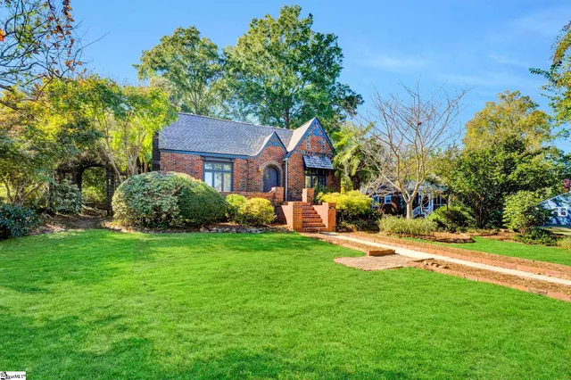 $249,900 | 108 Irby Avenue, Laurens, SC 29360