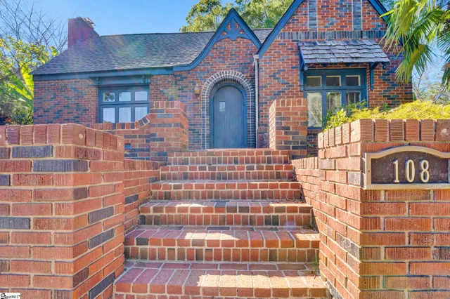 $249,900 | 108 Irby Avenue, Laurens, SC 29360