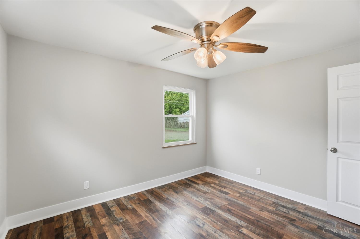 3548 Eyrich Road Cincinnati, OH 45248 - Photo 22 of 33