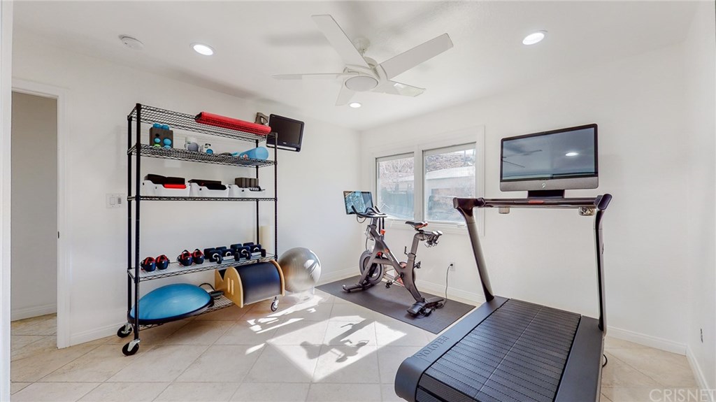 26127 Millstream Drive Canyon Country, CA 91387 - Photo 34 of 68 Guest Bedroom 3