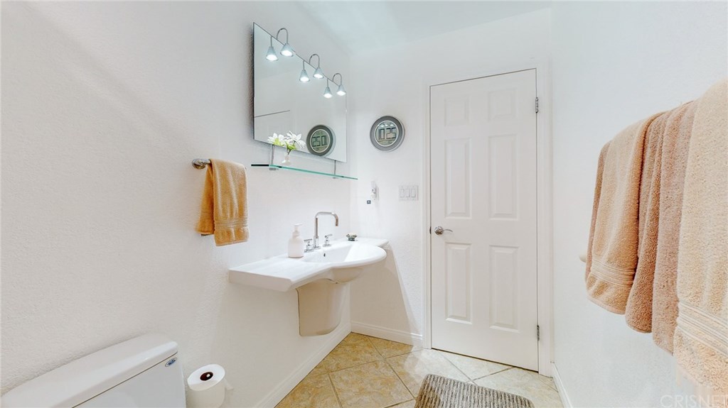 26127 Millstream Drive Canyon Country, CA 91387 - Photo 40 of 68 Guest Bathroom 2