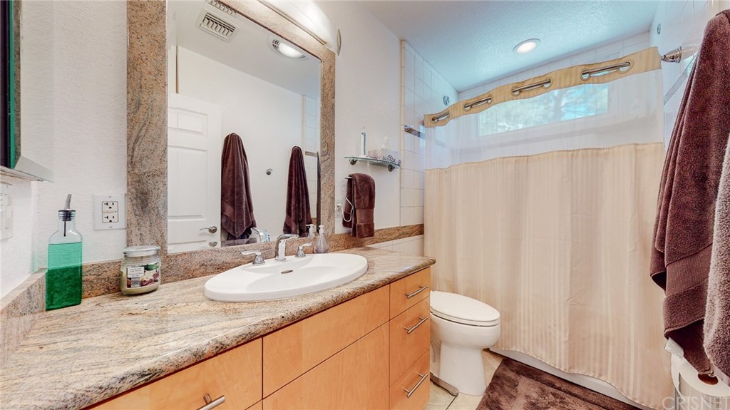 26127 Millstream Drive Canyon Country, CA 91387 - Photo 63 of 68 Guest House Bath