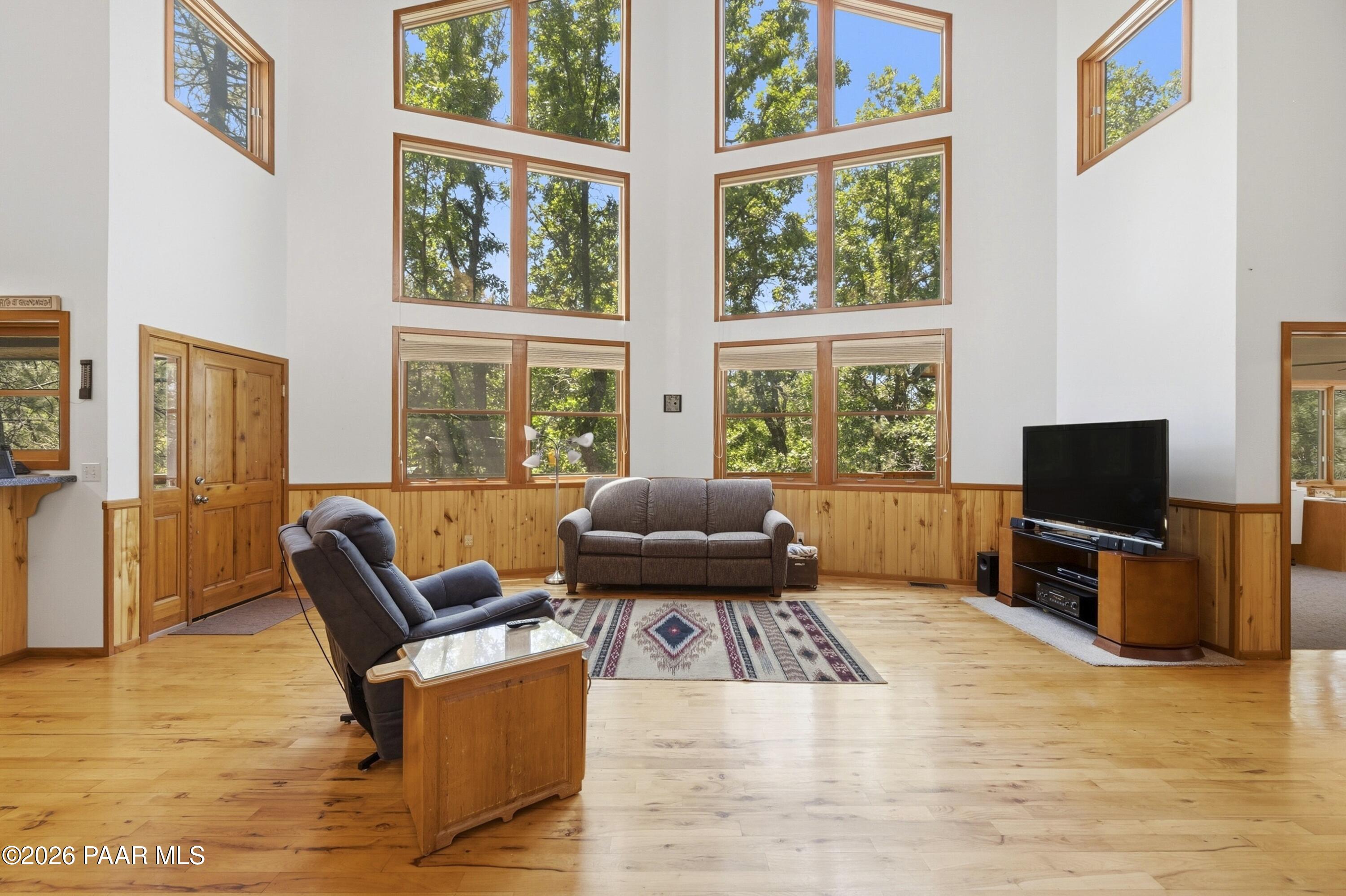 1882 East Old Miner Road Prescott, AZ 86303 - Photo 5 of 42 Great Room