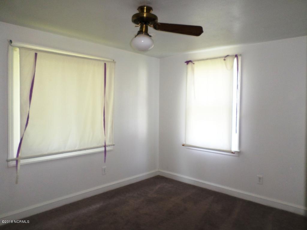 1696 Catherine Lake Road Jacksonville, NC 28540 - Photo 13 of 29 SAM_2178