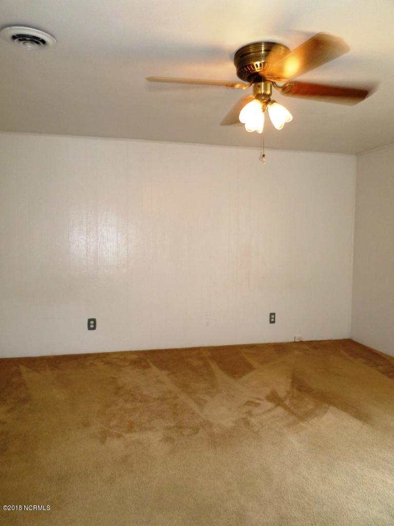 1696 Catherine Lake Road Jacksonville, NC 28540 - Photo 21 of 29 SAM_2186