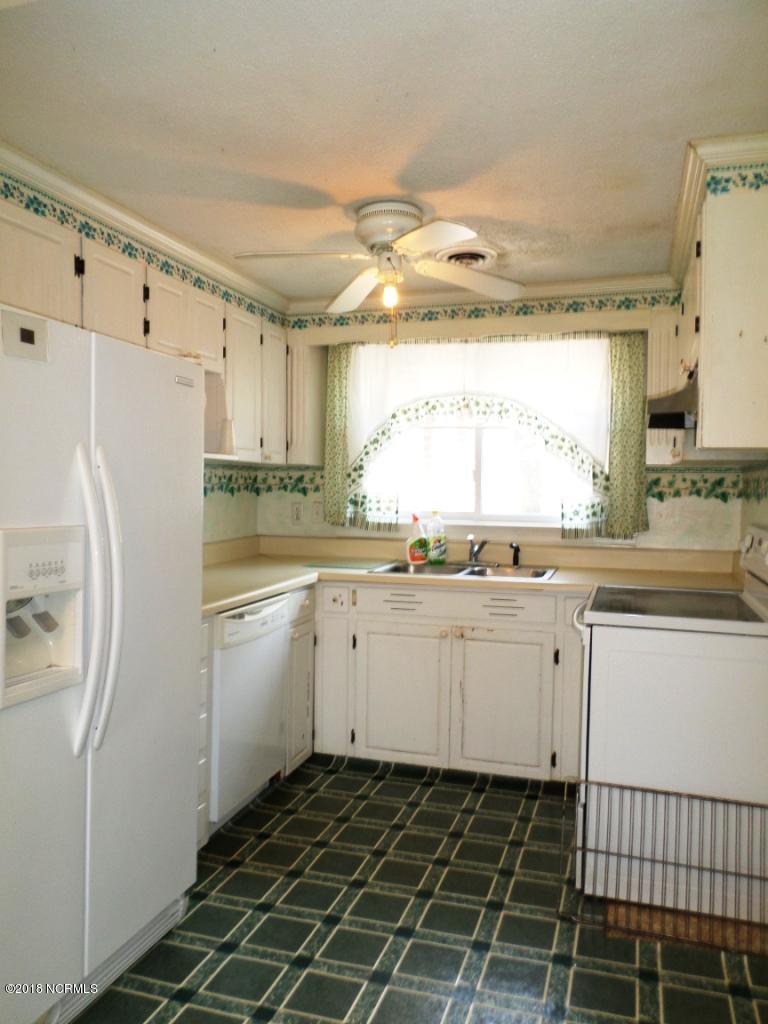 1696 Catherine Lake Road Jacksonville, NC 28540 - Photo 10 of 29 SAM_2175