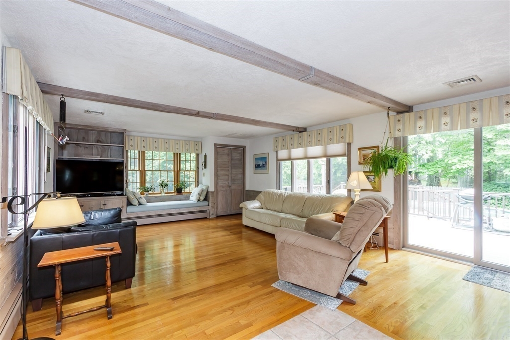 9 Fernglade Road Burlington, MA 01803 - Photo 10 of 40 Gallery Image 10