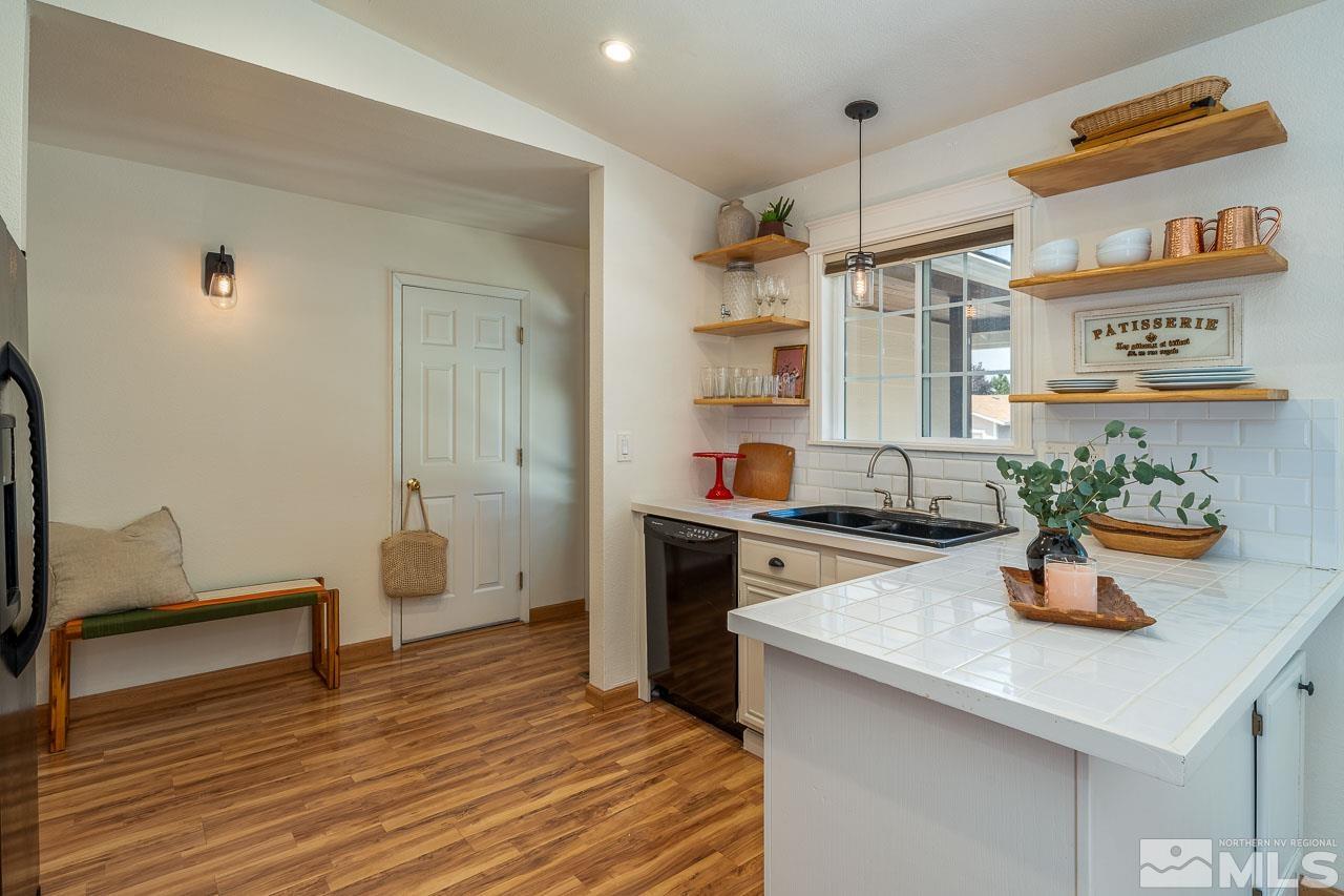 8665 Strutter Way Reno, NV 89506 - Photo 2 of 29 Photo 2