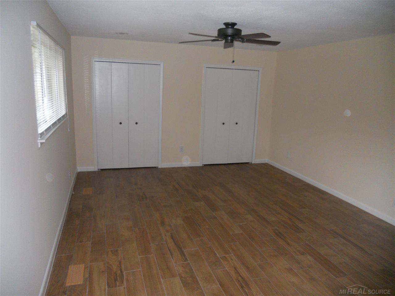 5911 Little Pine Lane Rochester, MI 48306 - Photo 19 of 38 31310681-18.JPG