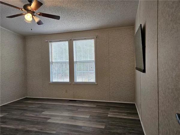 $189,000 | 181 Drury Lane, Hortense, GA 31543